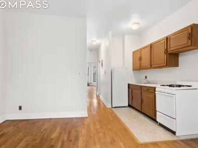 House for rent in Ridgewood