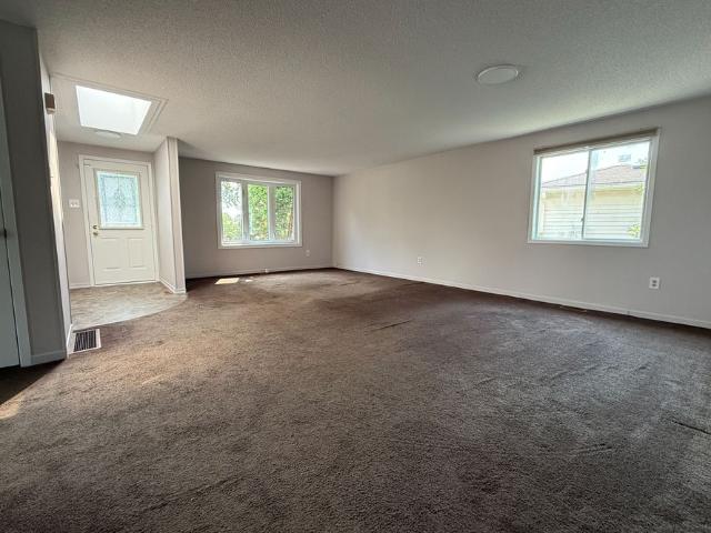 House for rent in Barrie, Central Ontario