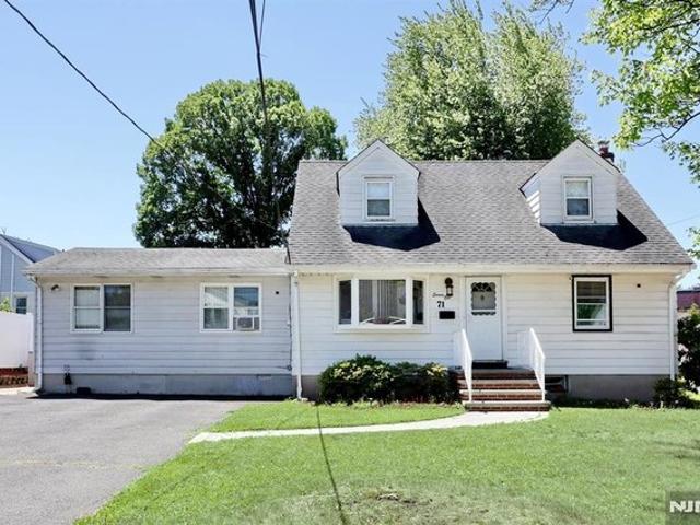 House for sale in Dumont, New Jersey