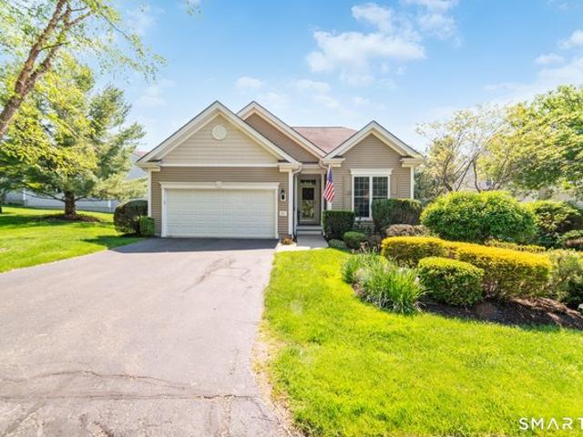 House for sale in Oxford, Connecticut