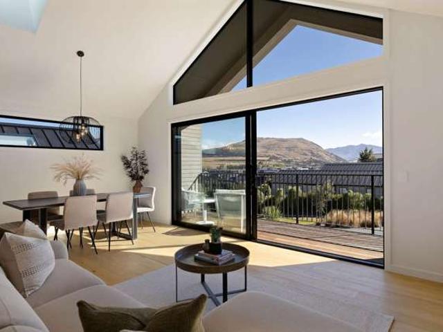 House for sale in Otakou