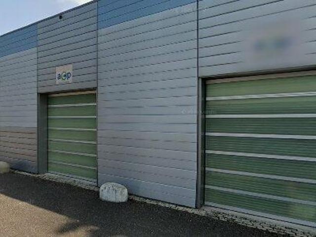 Bedrijfspand te huur in Strijp, Eindhoven