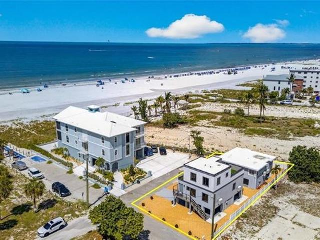 Condo for sale in Fort Myers Beach, Florida