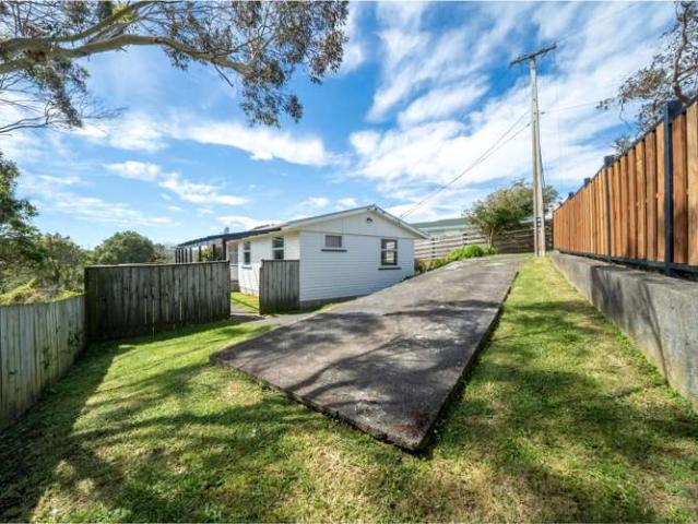 House for sale in Paparangi, Wellington