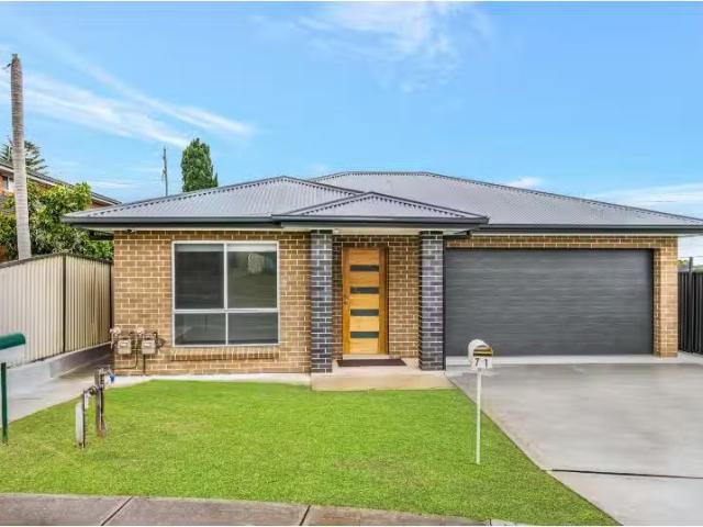 House for rent in Fairfield Heights