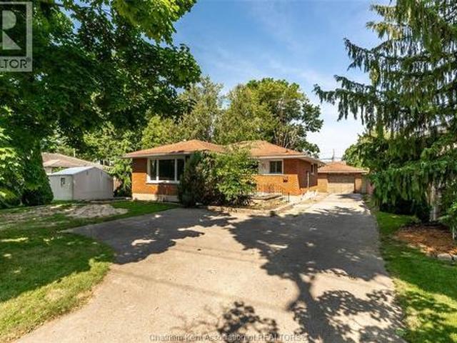 House for sale in Chatham–kent, Ontario