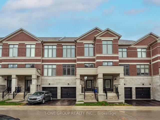 Townhouse for sale in Woburn, Ontario