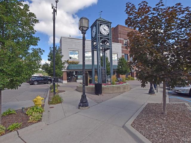 Commercial for sale in Mount Clemens, Michigan