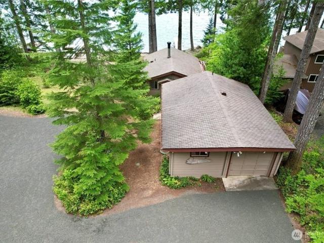 House for sale in Hoodsport, Washington