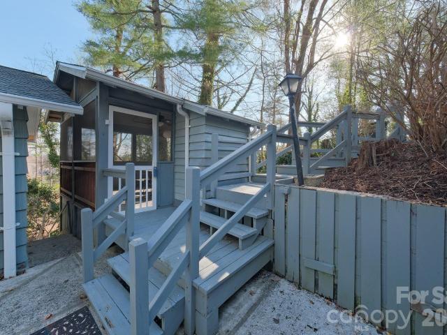 House for sale in Etowah, North Carolina