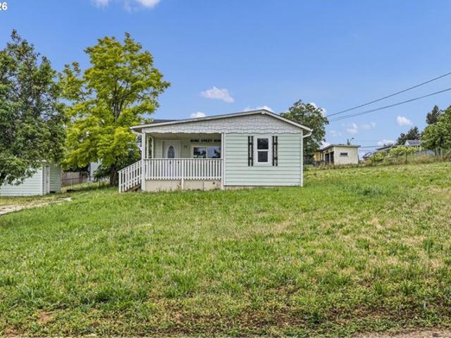 House for sale in Oregonia