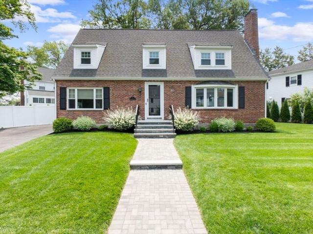 House for sale in Melrose