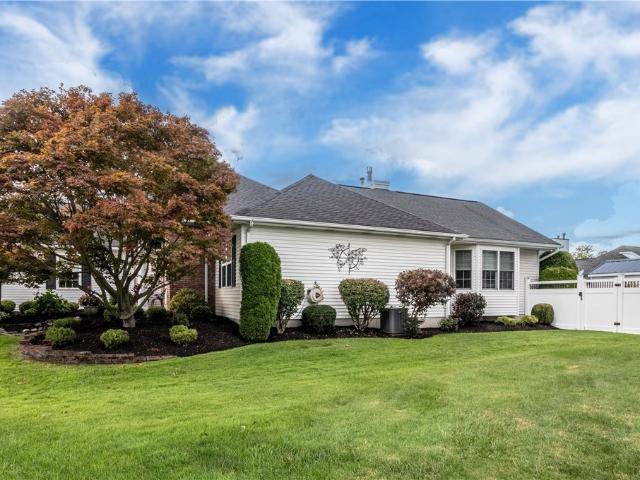 House for sale in Briarhurst, Town of Amherst
