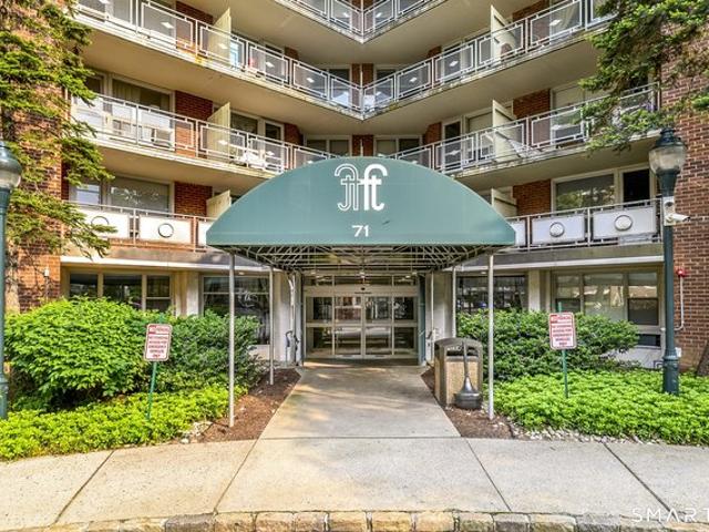 Condo for sale in Cos Cob, Connecticut