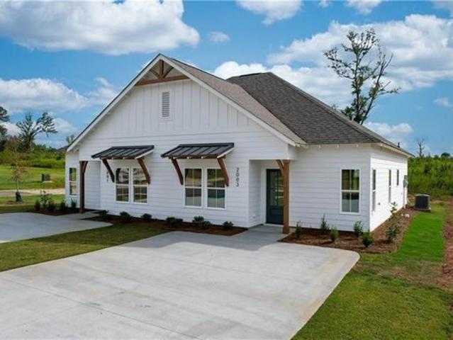 Townhouse for sale in Valley, Alabama