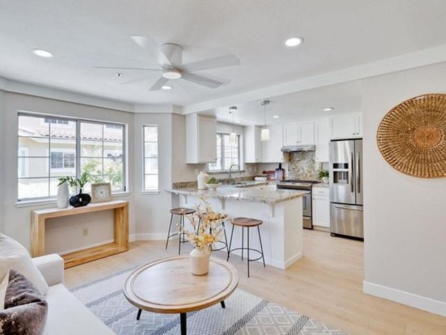 Townhouse for sale in Mountain View, California