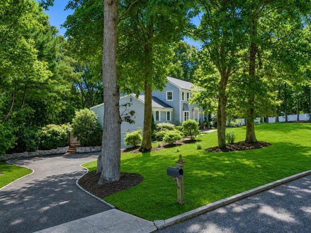 House for sale in Sound Beach, Town of Brookhaven