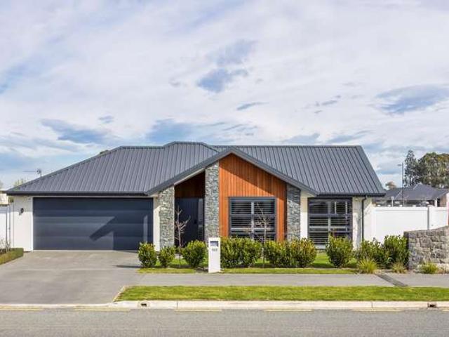 House for sale in Chaslands, Canterbury