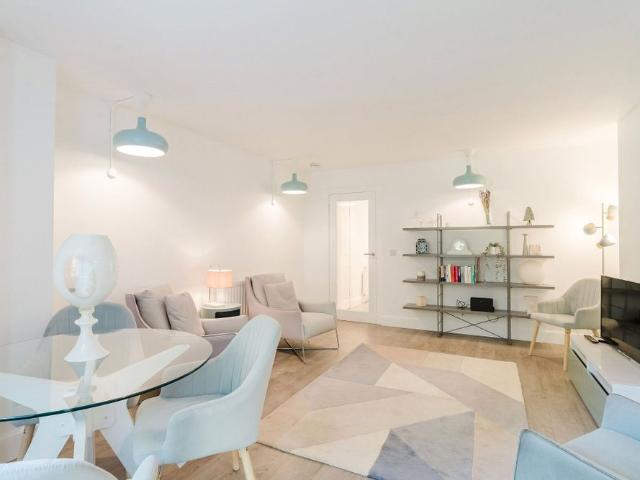 Apartment for rent in Broughton, Scotland
