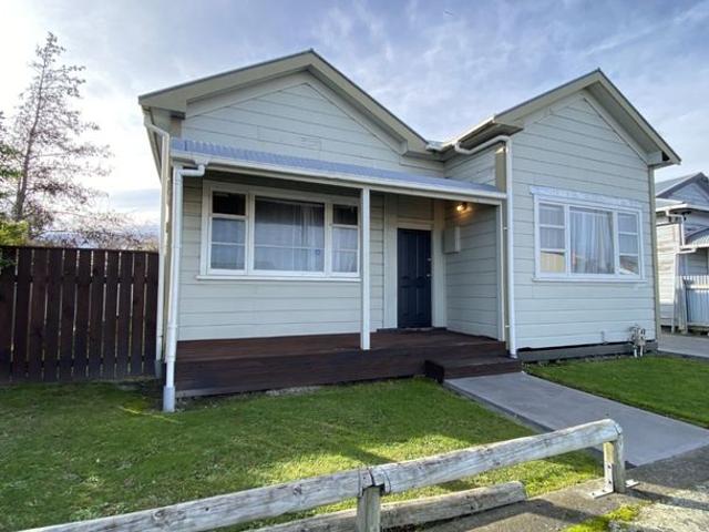 House for rent in Takaro, Palmerston North