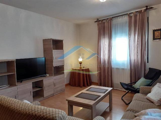 Casa en alquiler en Valverde De La Virgen, Castilla y León