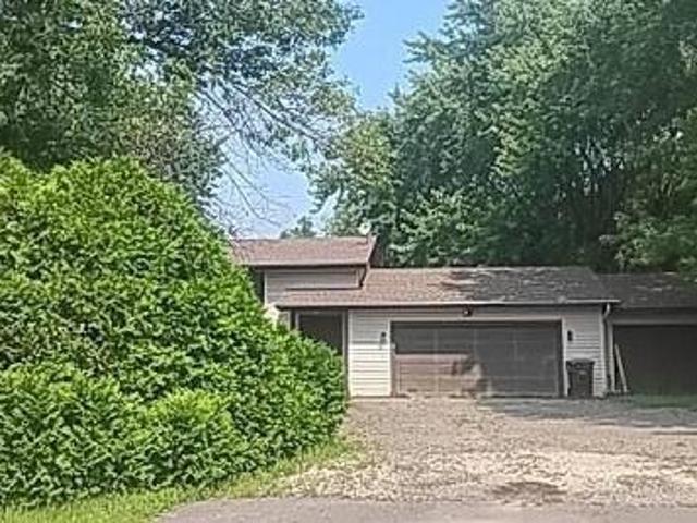 House for sale in Loretto