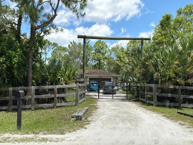 House for sale in Loxahatchee, Florida
