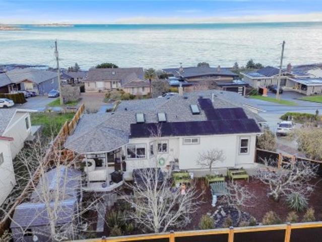 House for sale in Lantzville, British Columbia