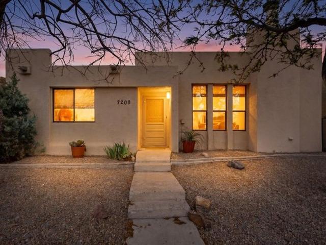 Townhouse for sale in Albuquerque, Bernalillo County