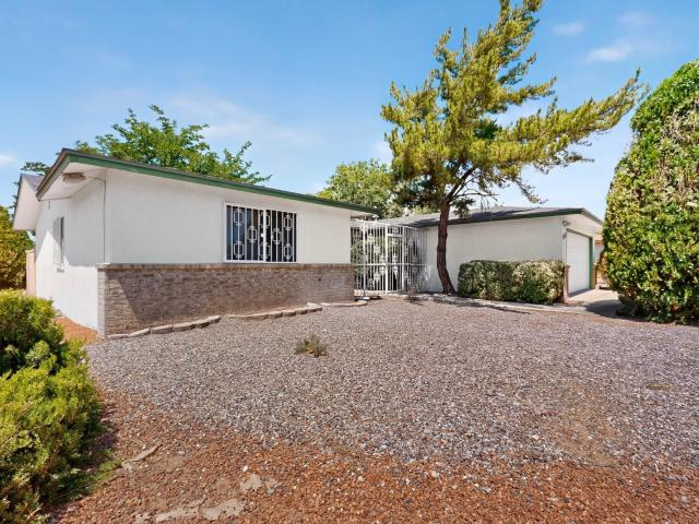 House for sale in New Mexico