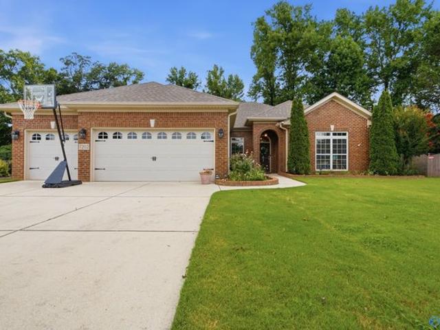 House for sale in Owens Cross Roads, Alabama