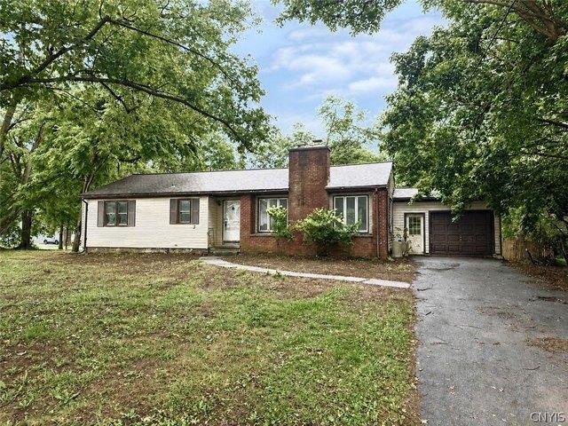 House for sale in Oneida, New York