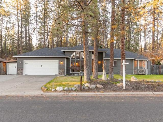 House for sale in Nine Mile Falls, Washington