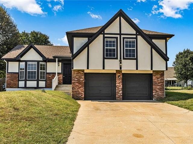 House for sale in Grandview, Missouri