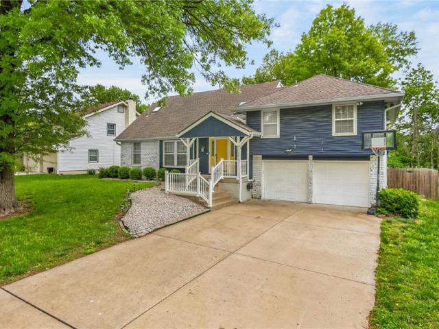 House for sale in Gladstone, Missouri