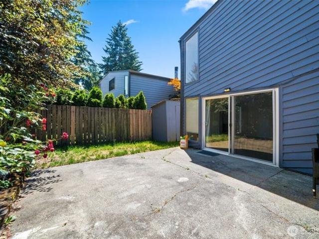 Condo for sale in Bellevue, Washington