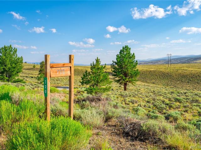 Land for sale in Twin Lakes