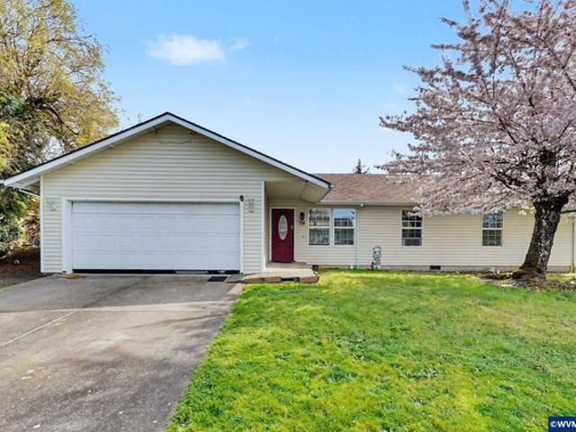 House for sale in Oregonia