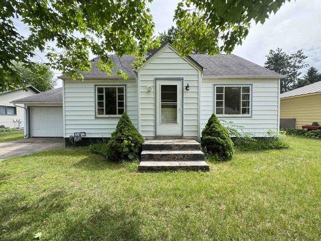 House for sale in Waupaca, Wisconsin