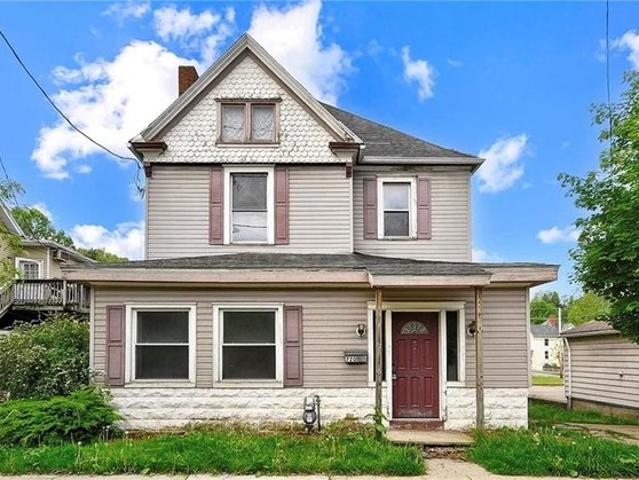 House for sale in Washington, Pennsylvania