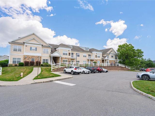 Apartment for sale in Pennsylvania