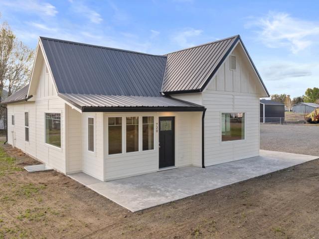 House for sale in Oregonia