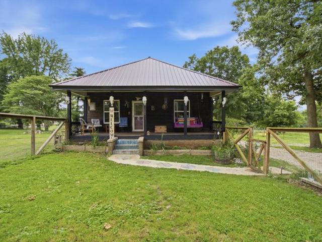House for sale in Pierce City, Missouri