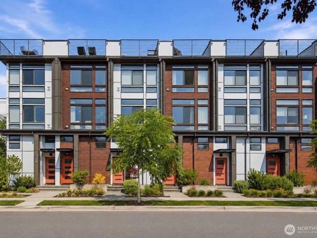 Townhouse for sale in Seattle, Washington