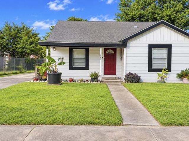 House for sale in Velasco, Freeport