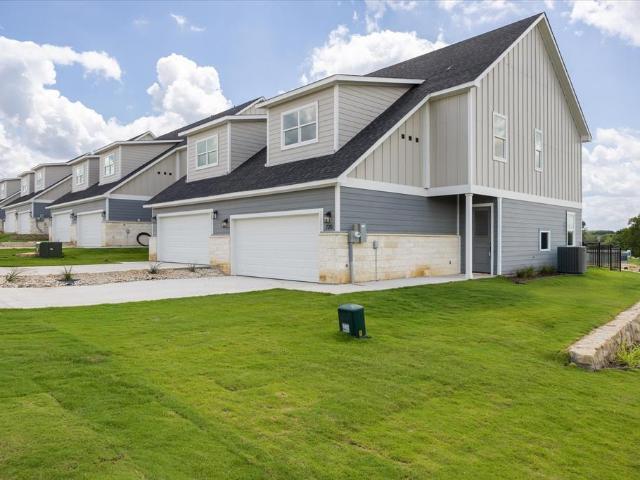 House for sale in Hamilton, Texas