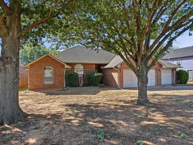 House for sale in Parkwoods, Noble