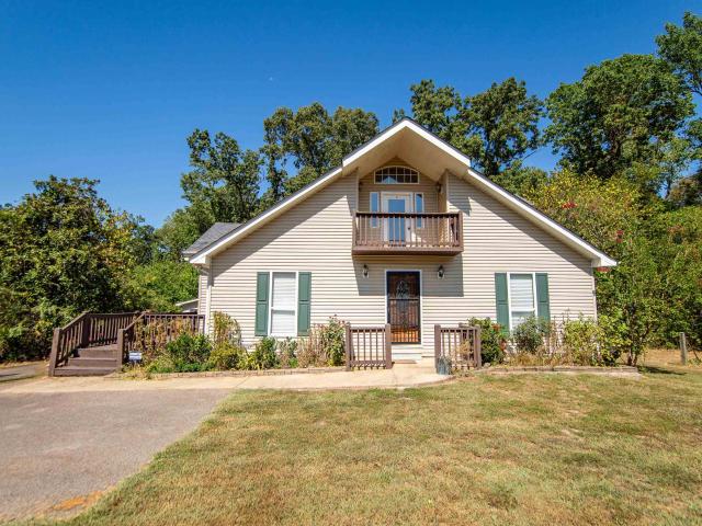 House for sale in Crump