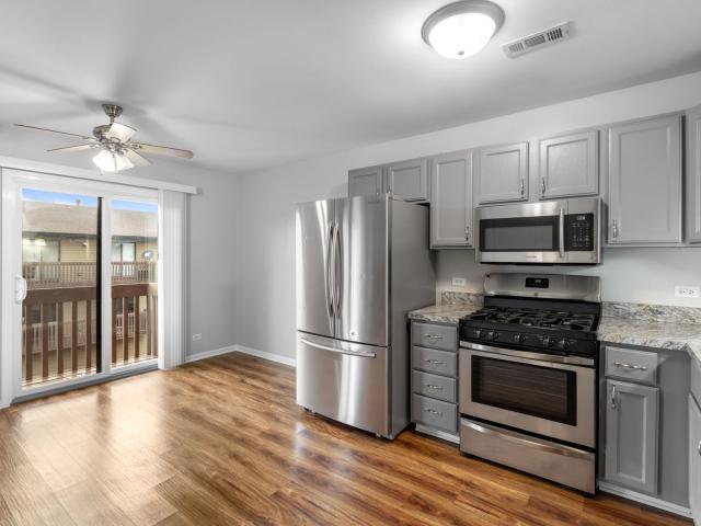 Condo for sale in South Elgin, Illinois