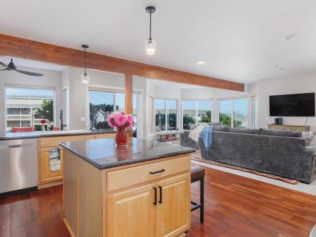 Condo for sale in Oregonia